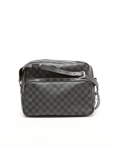 Pre-owned Louis Vuitton Damier Graphite Leoh Messenger Bag In Black