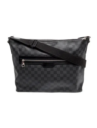 Pre-owned Louis Vuitton Damier Graphite Messenger Bag In Black