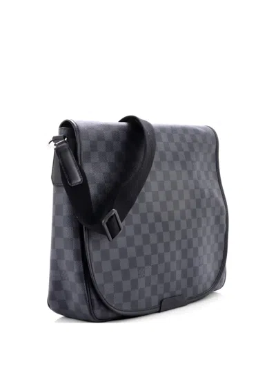 Pre-owned Louis Vuitton Daniel Messenger Bag Damier Graphite Gm Crossbody Bag In Black