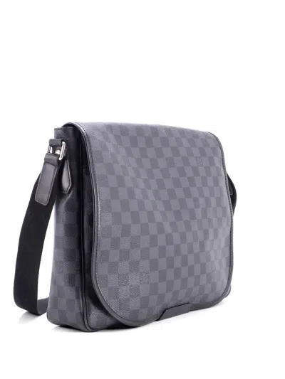 Pre-owned Louis Vuitton Daniel Messenger Bag Damier Graphite Mm Crossbody Bag In Black
