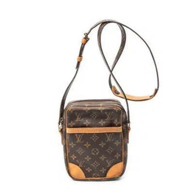 Pre-owned Louis Vuitton Danube In Brown