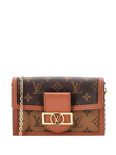 Pre-owned Louis Vuitton Dauphine Chain Wallet Reverse Monogram Canvas Clutch Bag In Brown