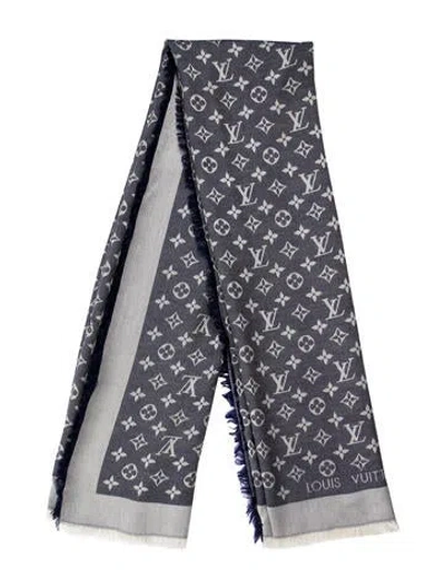 Pre-owned Louis Vuitton Denim Silk Shawl In Blue