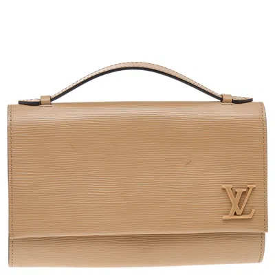 Pre-owned Louis Vuitton Dune Epi Leather Clery Pochette Bag In Beige