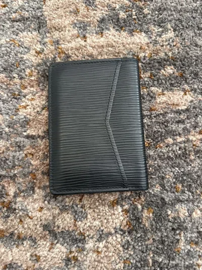 Pre-owned Louis Vuitton Epi Leather Bifold Card Holder In Black