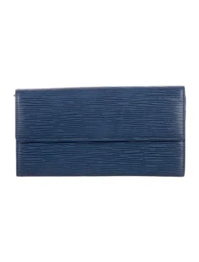 Pre-owned Louis Vuitton Epi Leather International Wallet In Blue