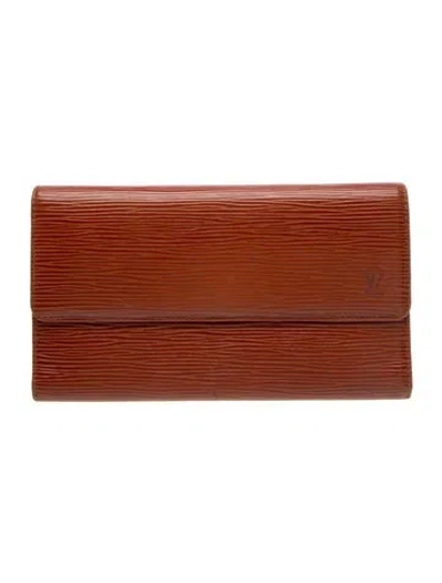 Pre-owned Louis Vuitton Epi Leather Pochette Montaigne In Brown