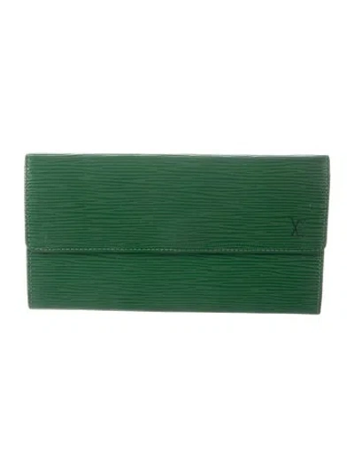 Pre-owned Louis Vuitton Epi Leather Sarah Wallet In Green