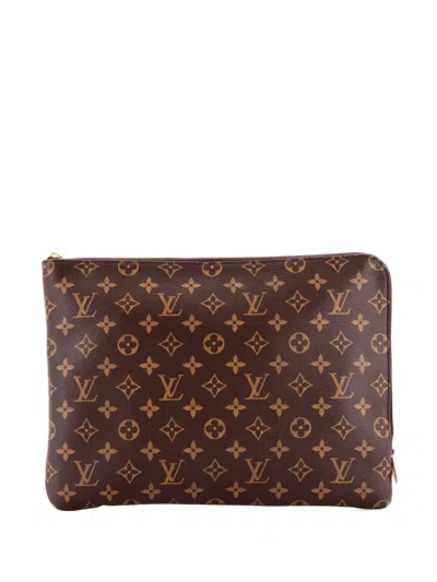 Pre-owned Louis Vuitton Etui Voyage Pouch Monogram Canvas Mm Clutch Bag In Brown