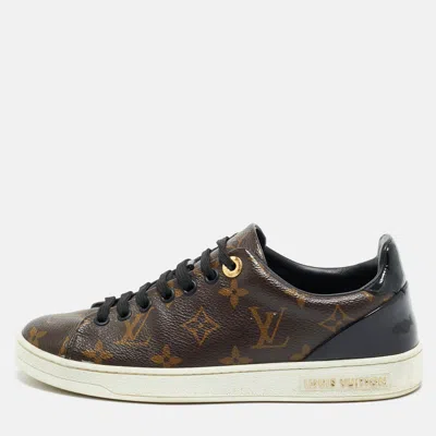 Pre-owned Louis Vuitton Frontrow Size 35 Brown Coated Canvas And Patent Leather Low Top Sneakers