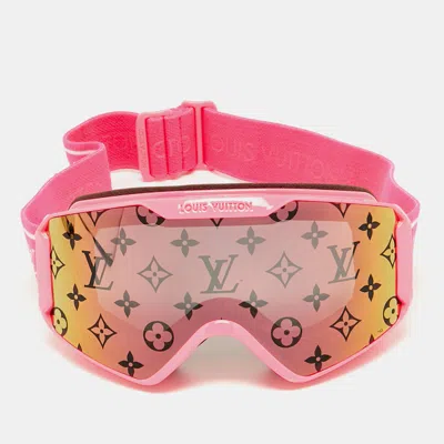 Pre-owned Louis Vuitton Fuchsia Z1743w Monogram Snow Mask In Pink