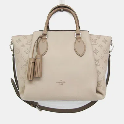 Pre-owned Louis Vuitton Galle Mahina Leather Shoulder Bag In Sand