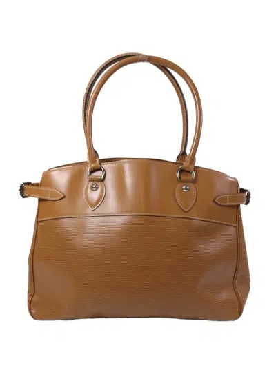 Pre-owned Louis Vuitton Gm Passy Epi-leather Tote Bag In Brown