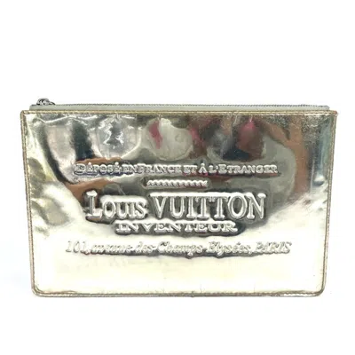 Pre-owned Louis Vuitton Gold Leather Clutch Bag Handbag ()