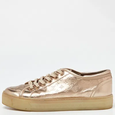 Pre-owned Louis Vuitton Gold Monogram Leather Trainers Size 39