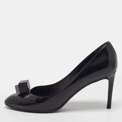 Pre-owned Louis Vuitton Gossip Size 37 Black Leather Cube Embellished Pumps