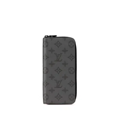 Pre-owned Louis Vuitton Gray Leather Long Wallet (bi-fold) ()