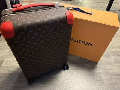 Pre-owned Louis Vuitton Horizon 55 Red In Brown