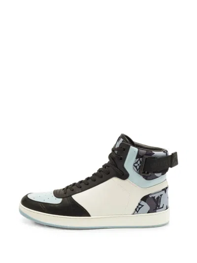 Pre-owned Louis Vuitton Lace-up Sneakers In White