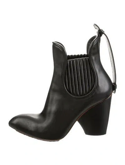 Pre-owned Louis Vuitton Leather Chelsea Boots In Black
