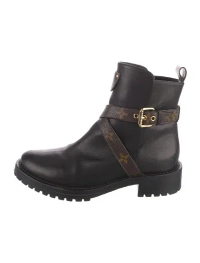 Pre-owned Louis Vuitton Leather Chelsea Boots In Black