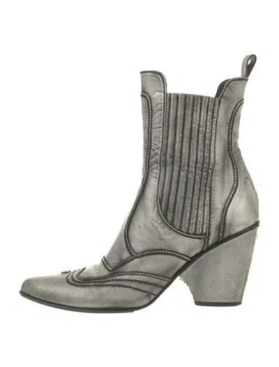 Pre-owned Louis Vuitton Leather Chelsea Boots In Neutral