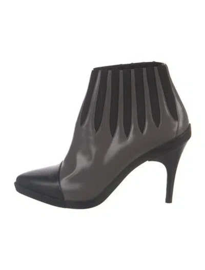 Pre-owned Louis Vuitton Leather Colorblock Pattern Boots In Gray