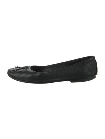 Pre-owned Louis Vuitton Leather Flats In Black