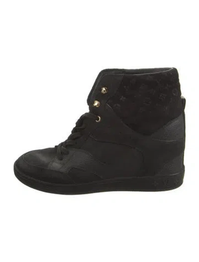 Pre-owned Louis Vuitton Leather Lace-up Boots In Black