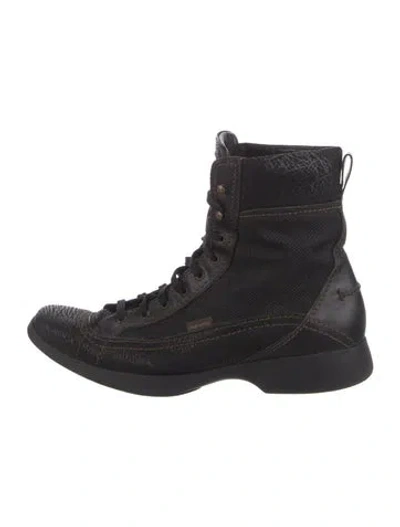 Pre-owned Louis Vuitton Leather Lace-up Boots In Black