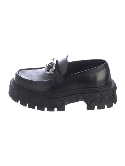 Pre-owned Louis Vuitton Leather Loafers In Black