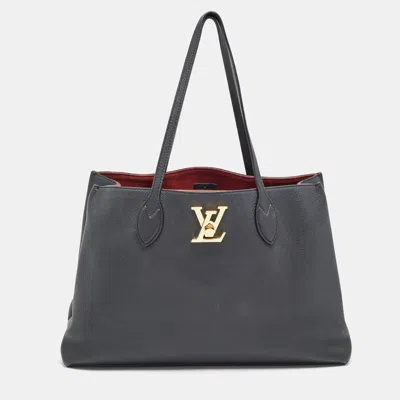 Pre-owned Louis Vuitton Leather Lockme Shopper Bag In Black
