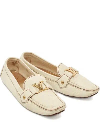 Pre-owned Louis Vuitton Leather Lv Logo Loafers
