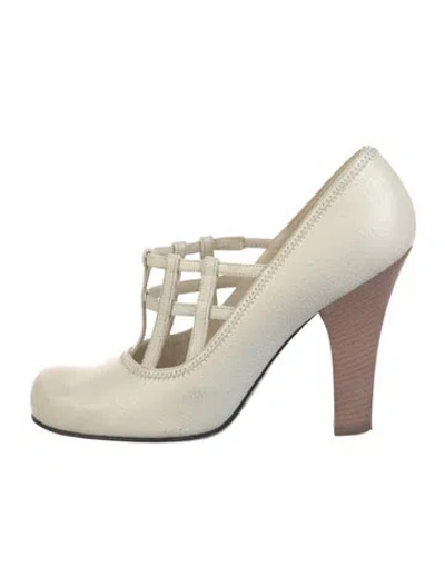 Pre-owned Louis Vuitton Leather Pumps In White