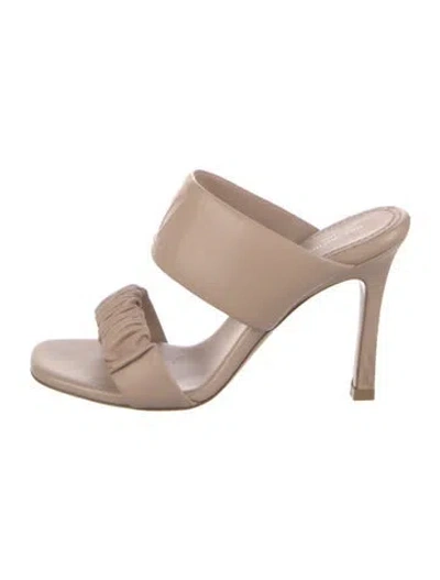 Pre-owned Louis Vuitton Leather Slides In Neutral