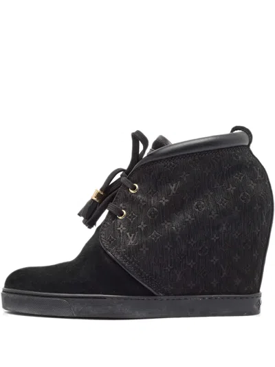 Pre-owned Louis Vuitton Leather Sneakers In Black