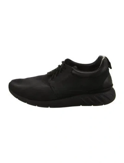 Pre-owned Louis Vuitton Leather Sneakers In Black