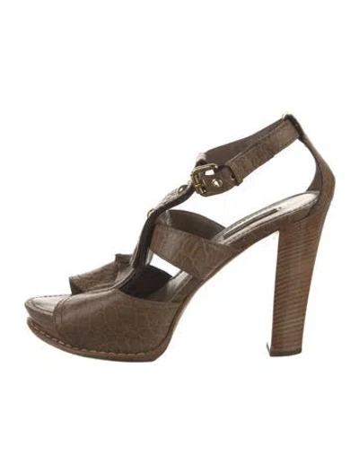 Pre-owned Louis Vuitton Leather T-strap Pumps In Neutral