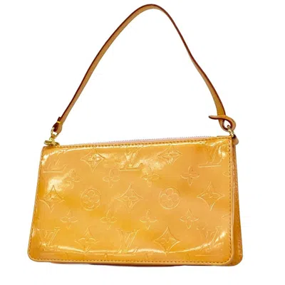 Pre-owned Louis Vuitton Lexington Gold Patent Leather Clutch Bag ()