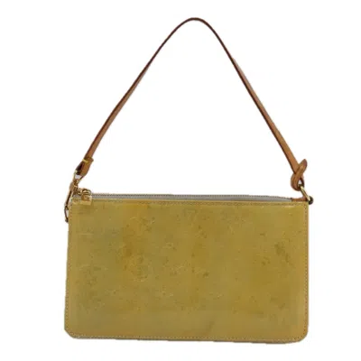 Pre-owned Louis Vuitton Lexington Yellow Patent Leather Clutch Bag ()