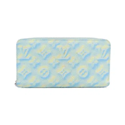 Pre-owned Louis Vuitton Light Green Vert Leather Long Wallet (bi-fold) () In Light Green, Vert