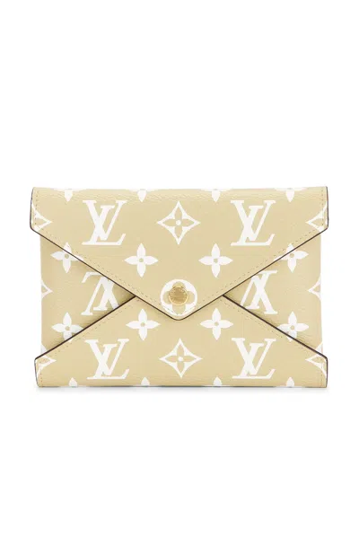 Pre-owned Louis Vuitton Limited Edition Monogram Giant Kirigami Mm Pochette In Beige
