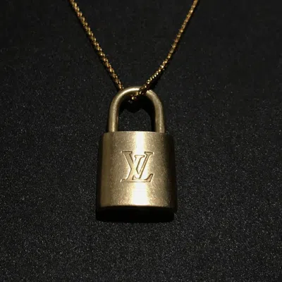 Pre-owned Louis Vuitton Lock & Gold Necklace