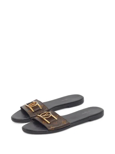 Pre-owned Louis Vuitton Lock It Sandals In Brown