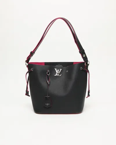Pre-owned Louis Vuitton Lockme Bucket Shoulder Bag
