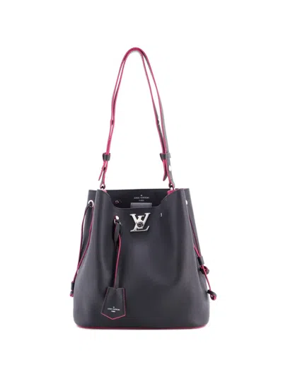 Pre-owned Louis Vuitton Lockme Leather Bucket Bag In Black