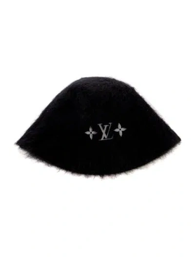 Pre-owned Louis Vuitton Lv Fluffy Hat In Black