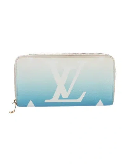 Pre-owned Louis Vuitton Lv Monogram By The Pool Canvas Zippy Wallet In Blue/white