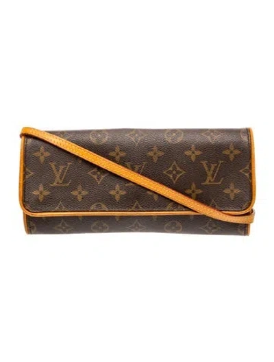 Pre-owned Louis Vuitton Lv Monogram Clutch Gm In Brown
