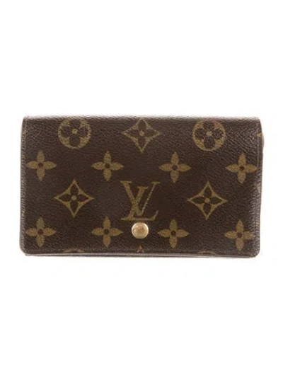 Pre-owned Louis Vuitton Lv Monogram Coated Canvas Compact Wallet In Brown